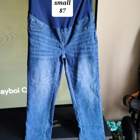 Maternity clothes - Picture 2 of 9